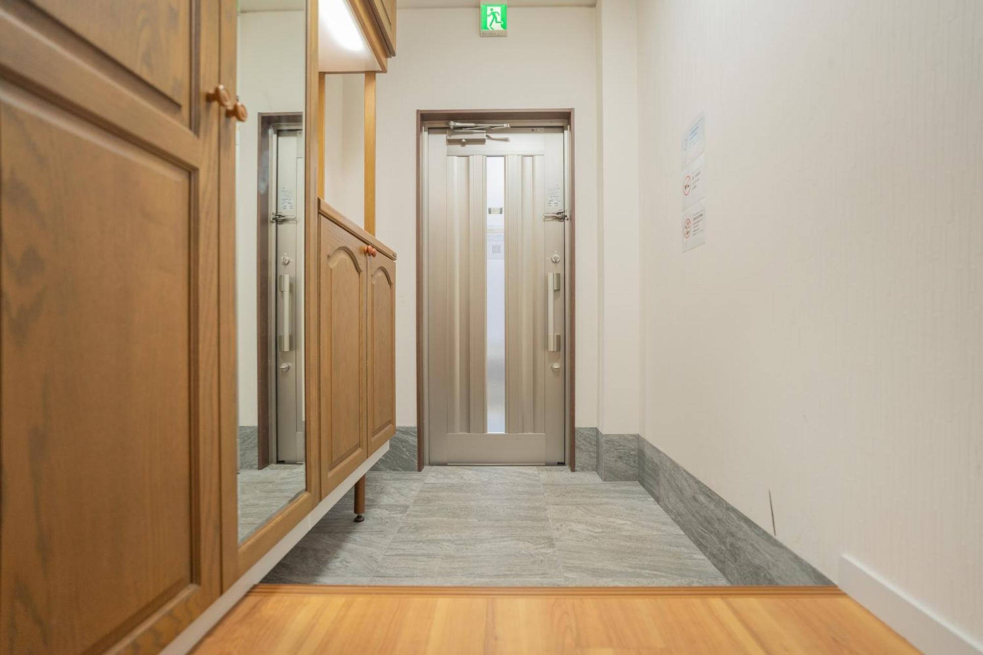 住吉メリー4階建戸建て 最大14人まで! 住吉大社徒歩圏内 梅田奈良関空まで直行 Villa โอซาก้า ภายนอก รูปภาพ